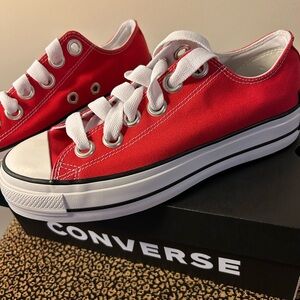 Converse Sketch in Red